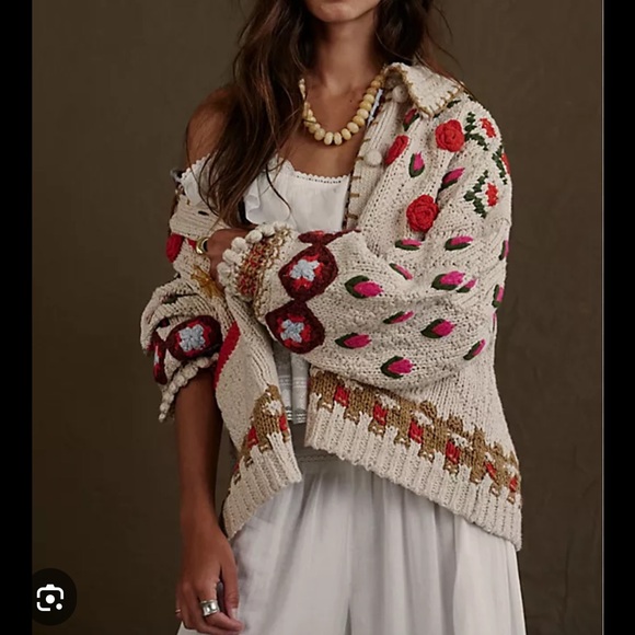 Free People Slouchy Oversized Rosebud Cardigan Size M - Picture 2 of 2